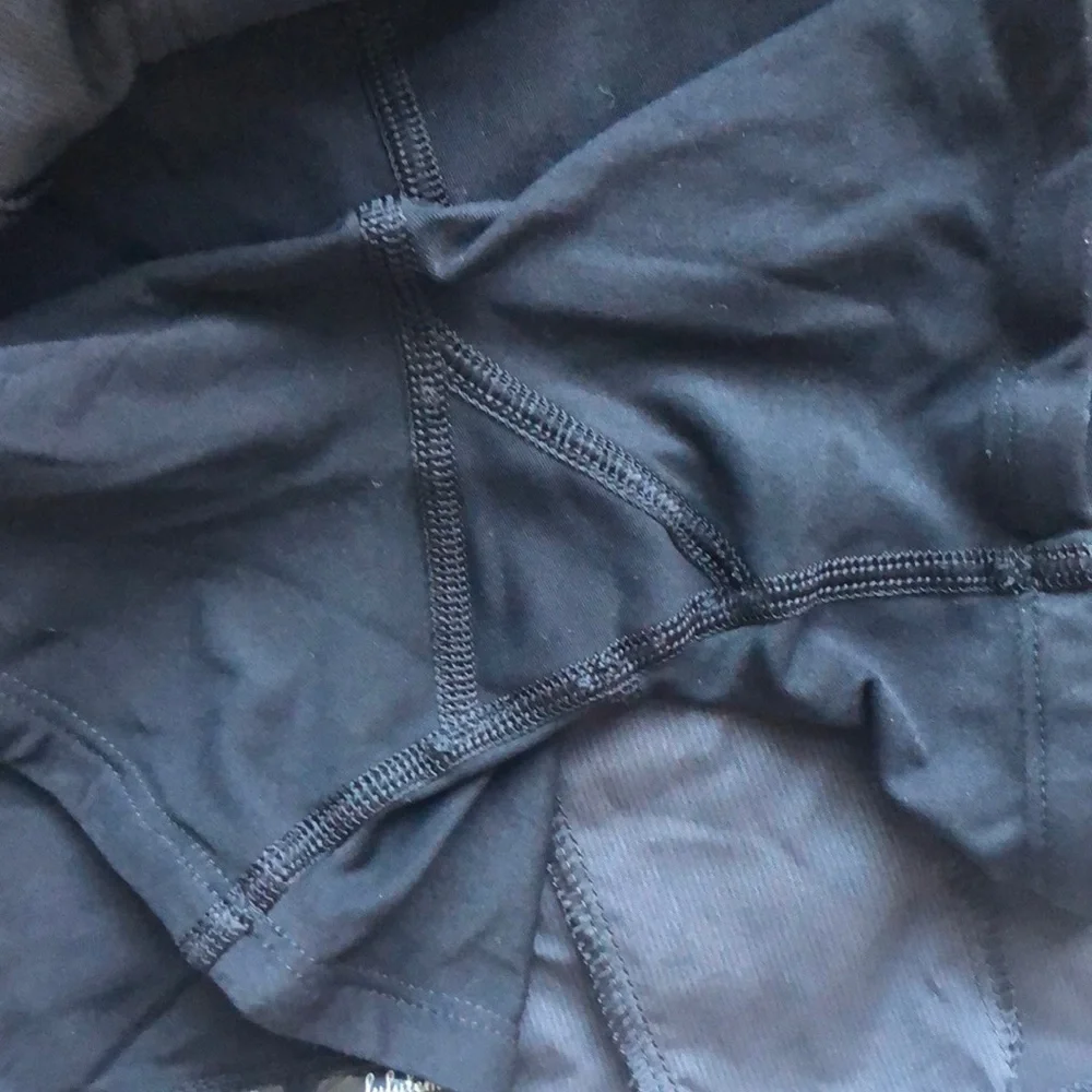 Lululemon Athletica Black Skort Size 6